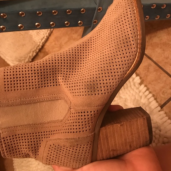 Taupe TOMS heeled open toe booties 8.5 - Picture 3 of 6